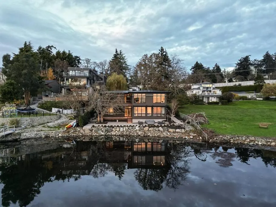 Oakmere House On Portage Inlet 빅토리아